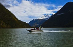 Blue River safari boat - JV_result
