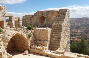 Ajloun_Castle_Wiki3