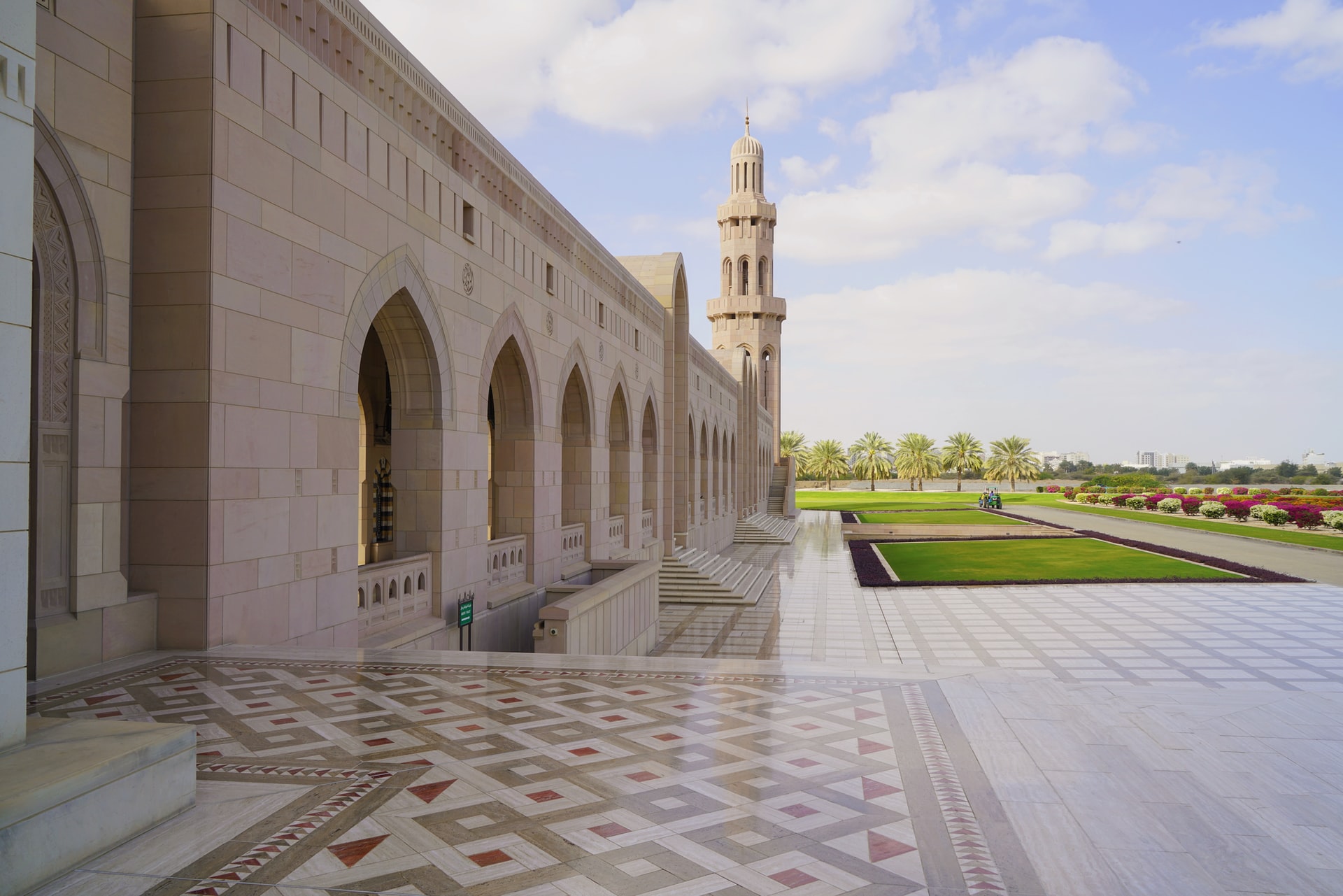 What to do in Muscat Grand Mosque