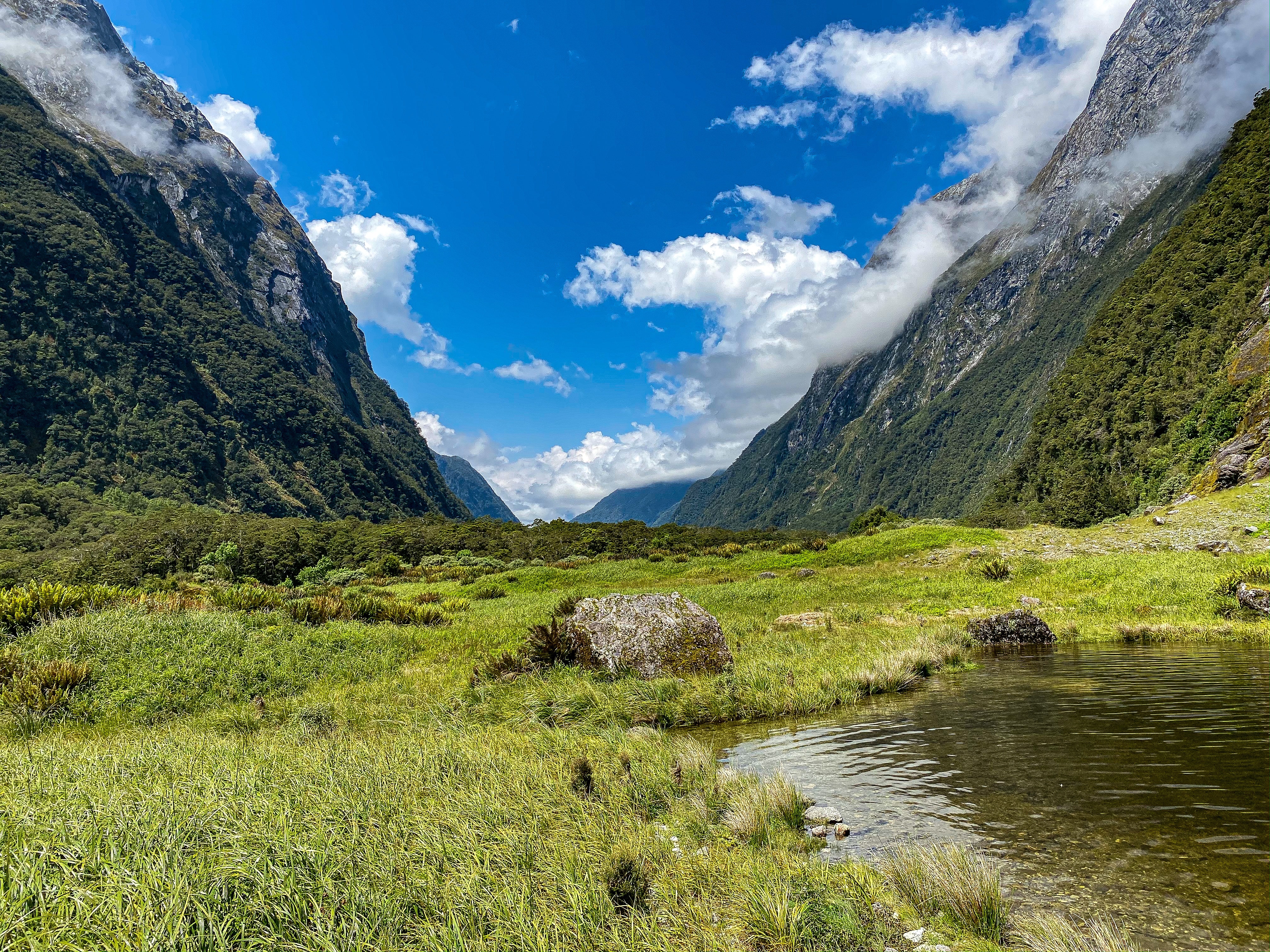 Milford Track New Zealand hikes and climbs of the world