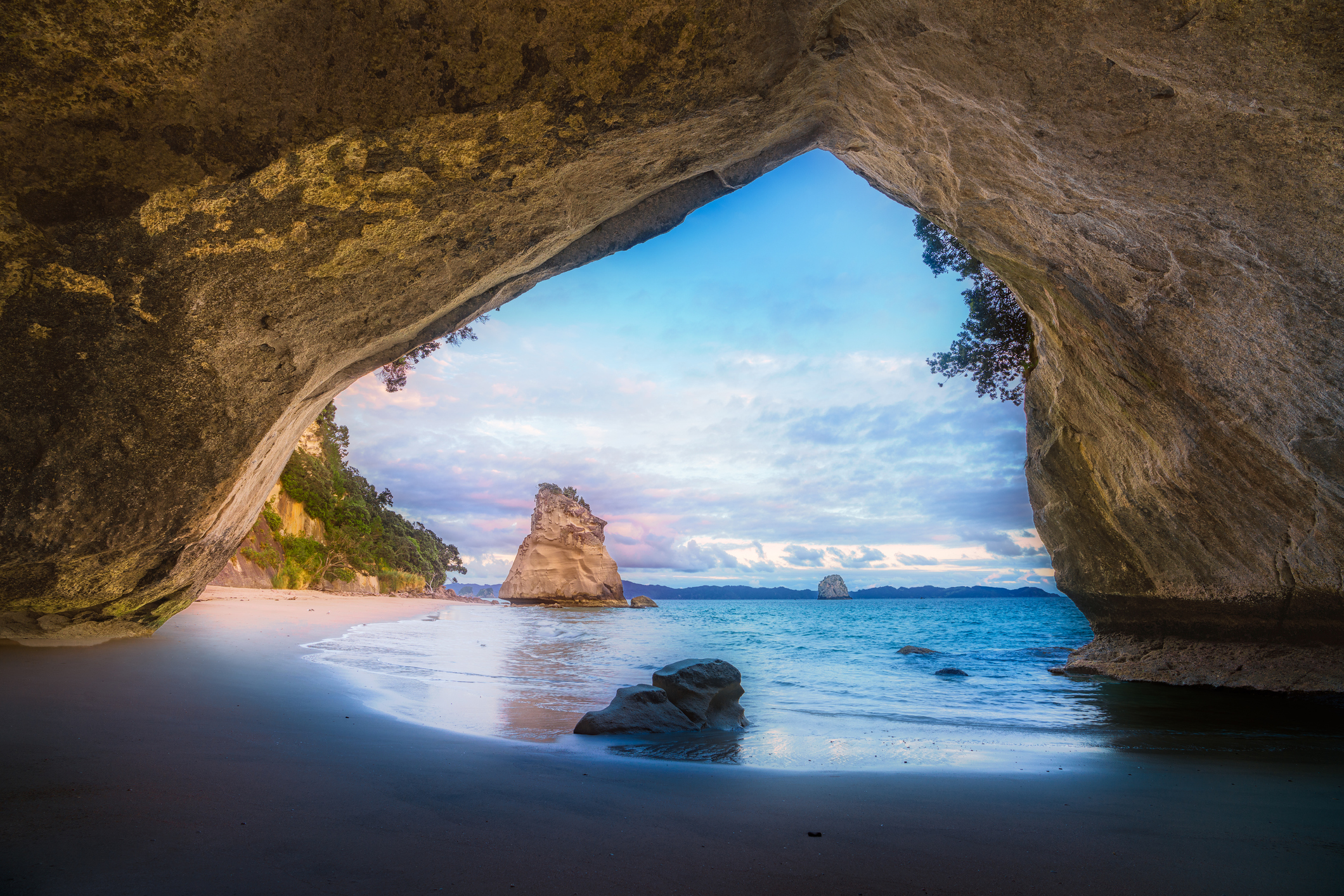 Things to do in New Zealand Cathedral Cove